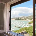 Square Views *