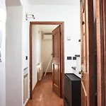 Square Views Apartman *
