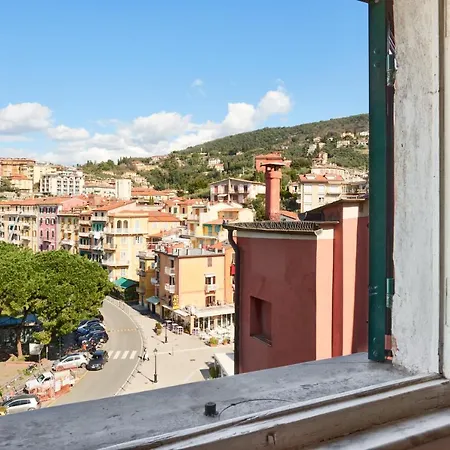 Apartamento Square Views *