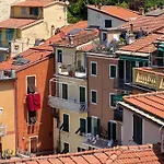 Lägenhet Square Views Lerici
