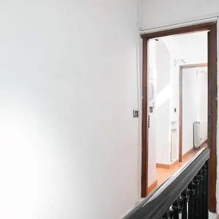 Daire Square Views *